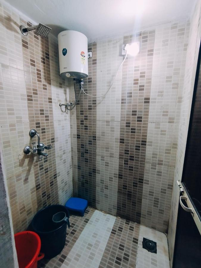 Kalpeshwar Homestay اوجاين المظهر الخارجي الصورة