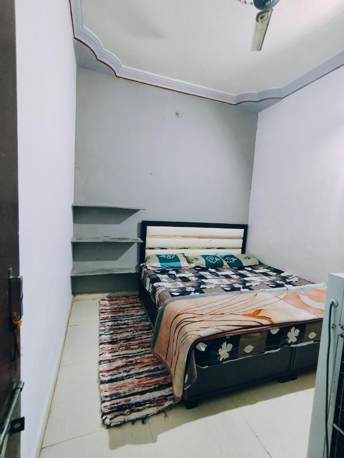 Kalpeshwar Homestay اوجاين المظهر الخارجي الصورة