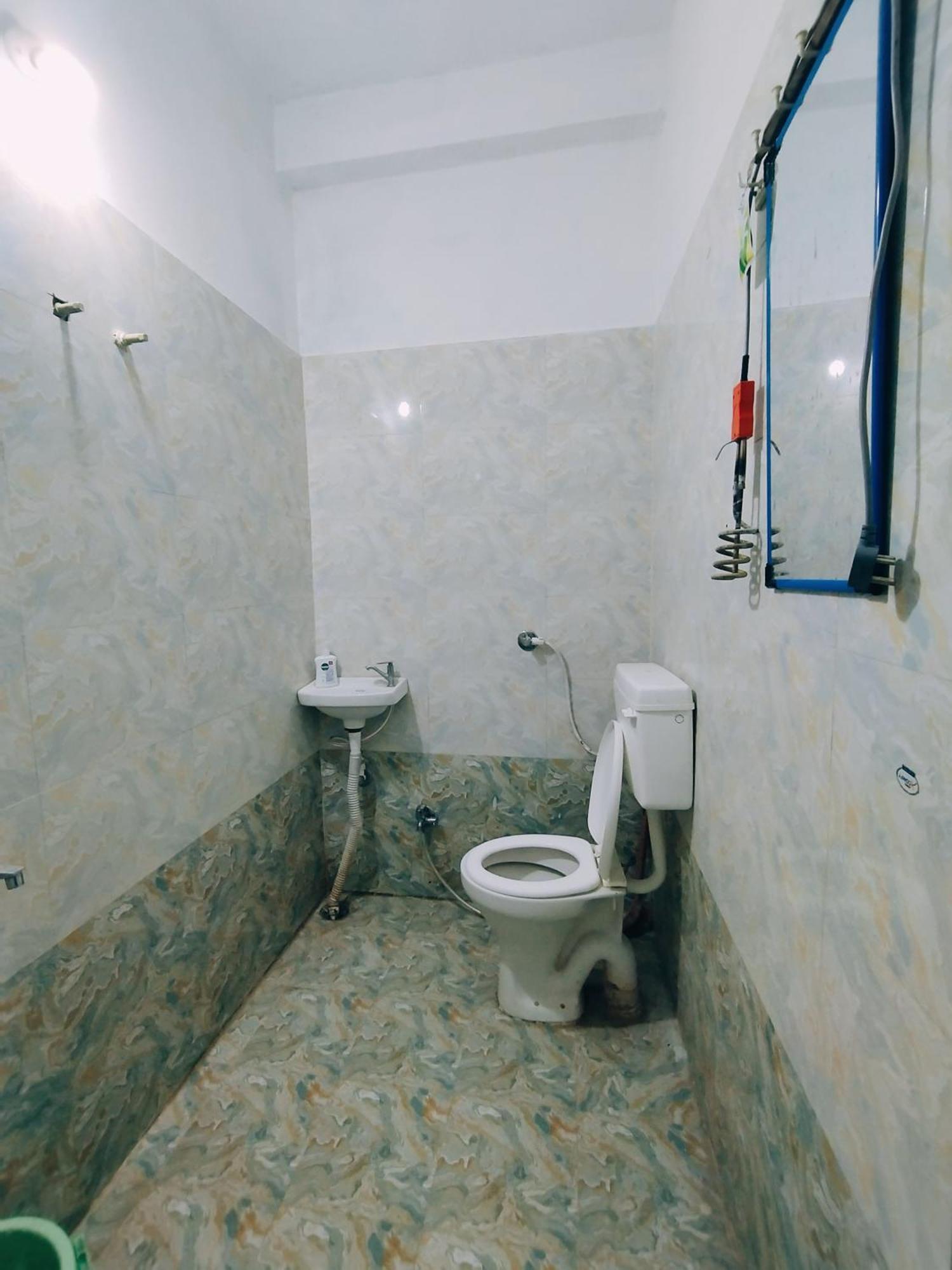 Kalpeshwar Homestay اوجاين المظهر الخارجي الصورة